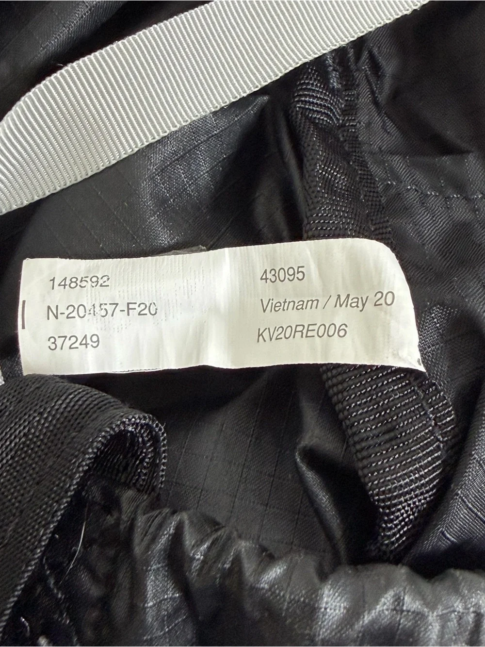 REI Co-op Flash 18 Backpack 18L Black Ultralight Hiking Daypack Packable